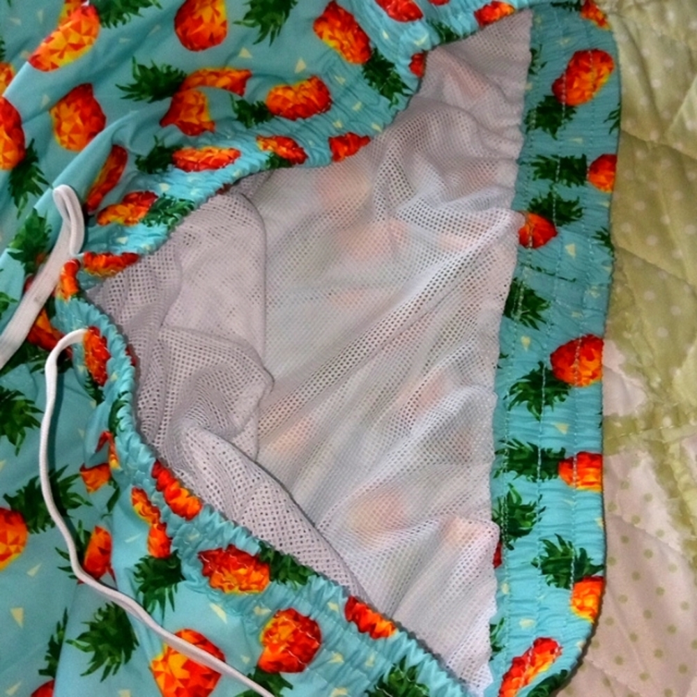 Men's Hawaiian Pineapple Swim Trunks - Picture 2 of 4